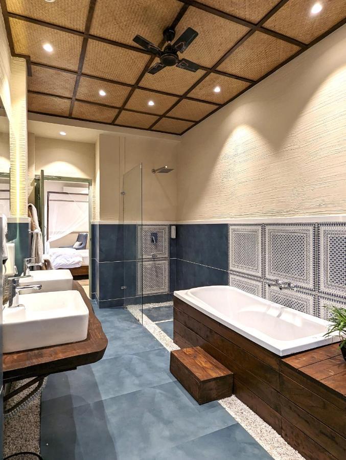 Cape House Hotel Amritsar Bagian luar foto