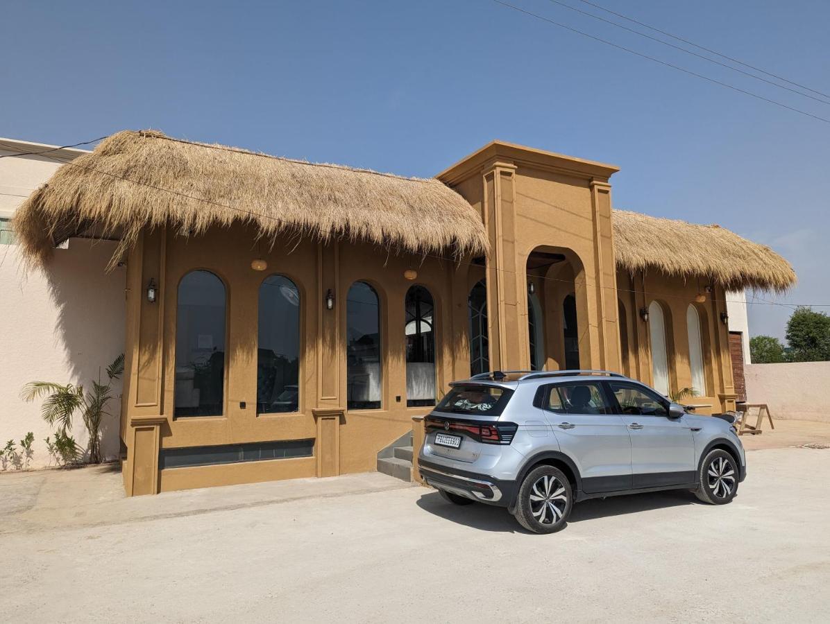 Cape House Hotel Amritsar Bagian luar foto