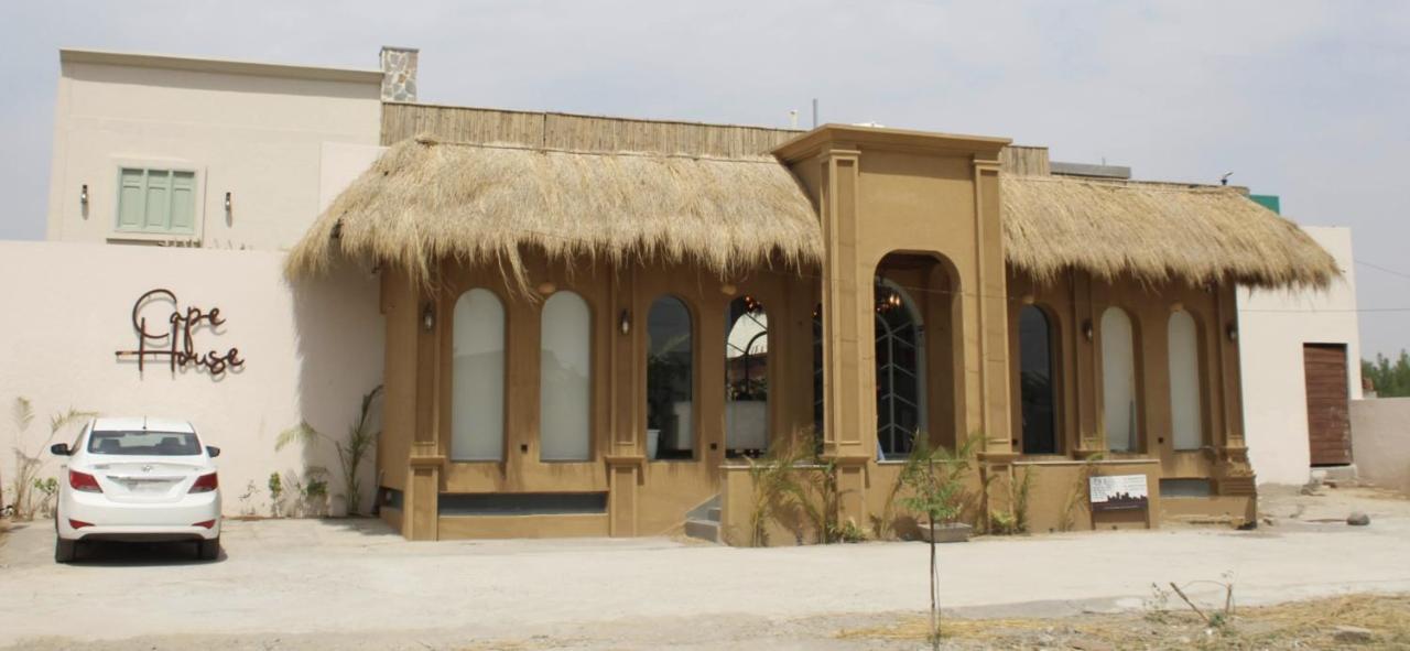 Cape House Hotel Amritsar Bagian luar foto