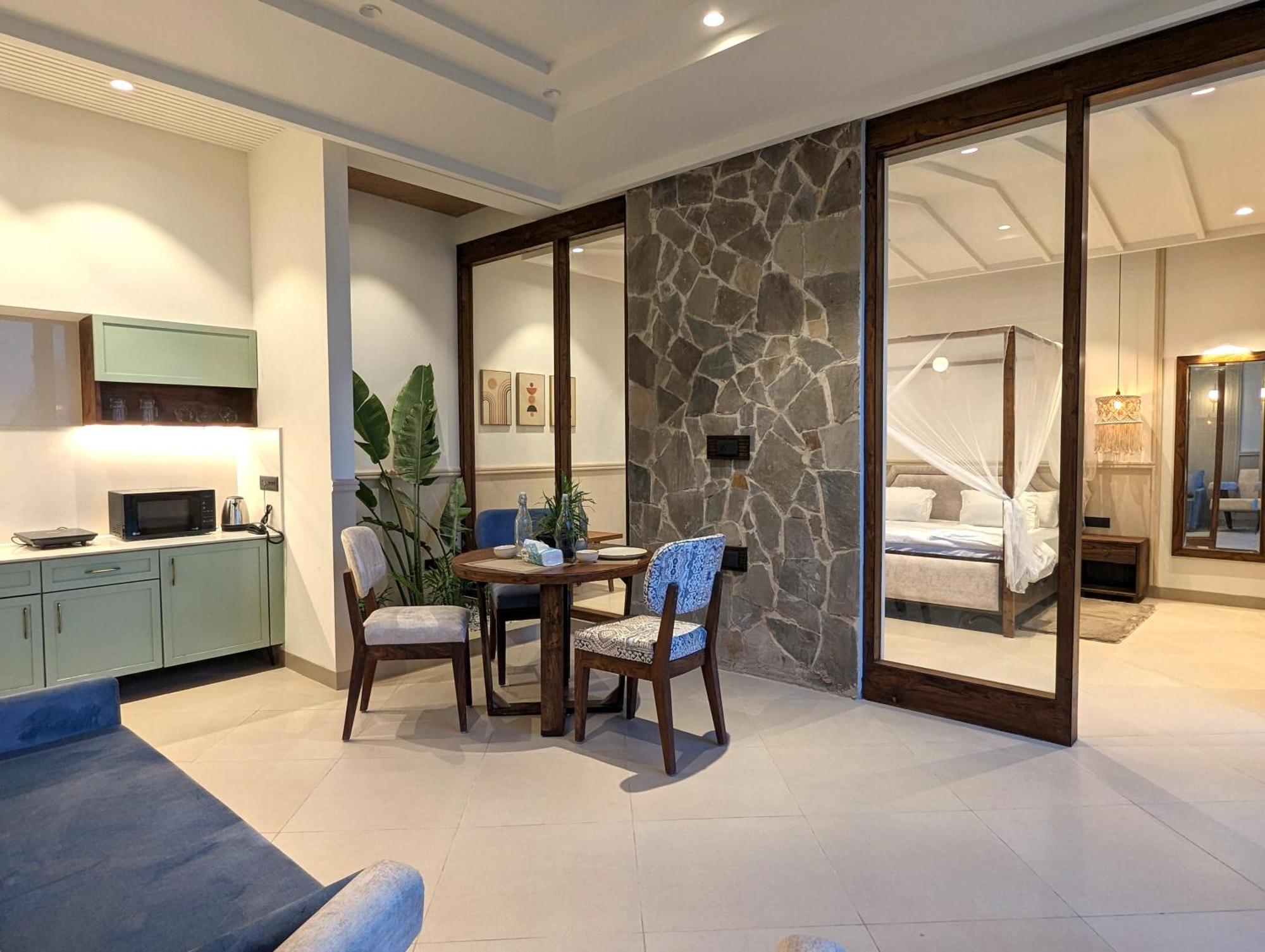 Cape House Hotel Amritsar Bagian luar foto