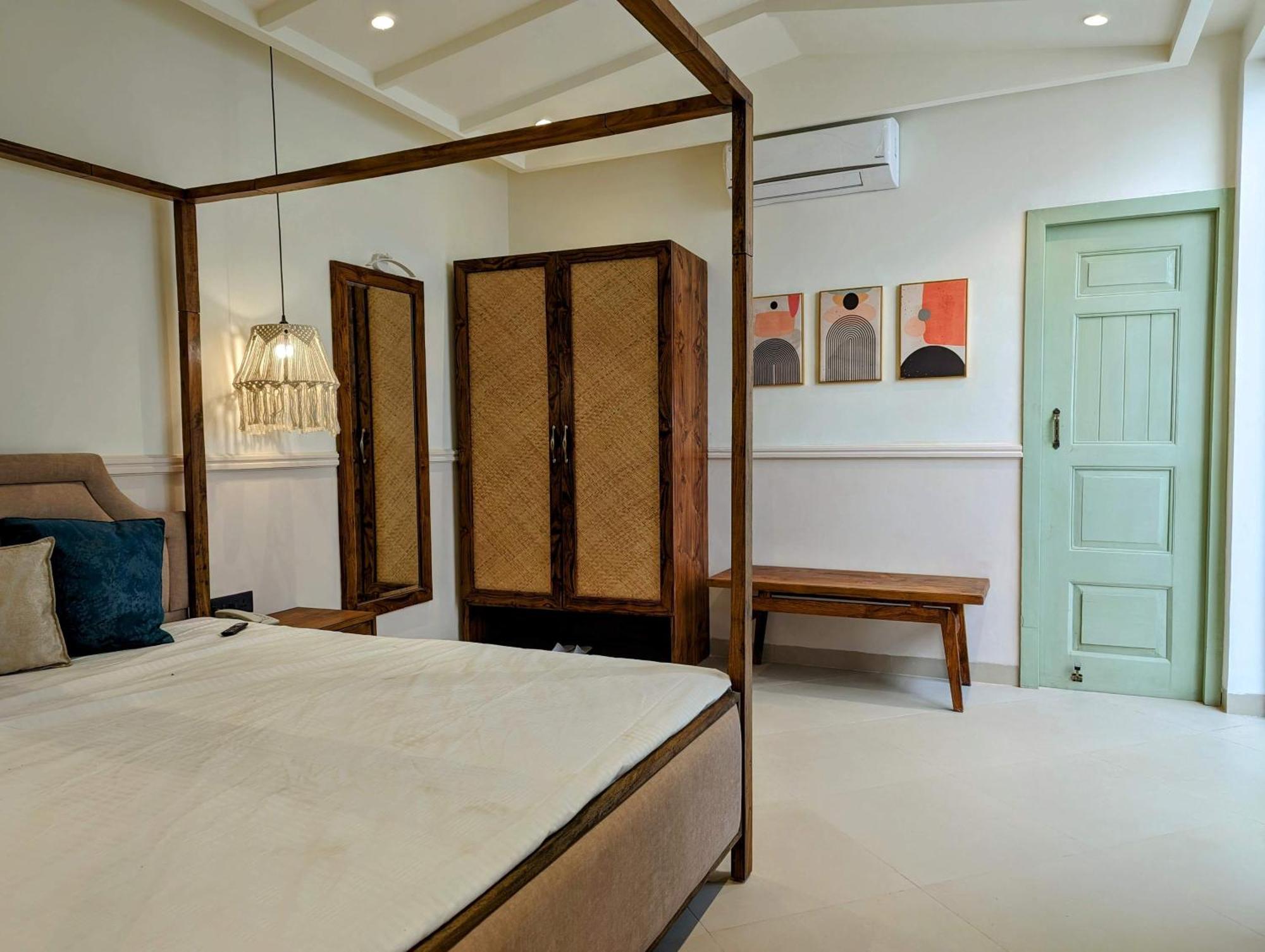 Cape House Hotel Amritsar Bagian luar foto